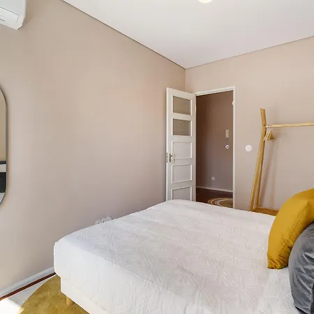 Whome Sc996 In Location 3-bed Perfect To Explore Porto